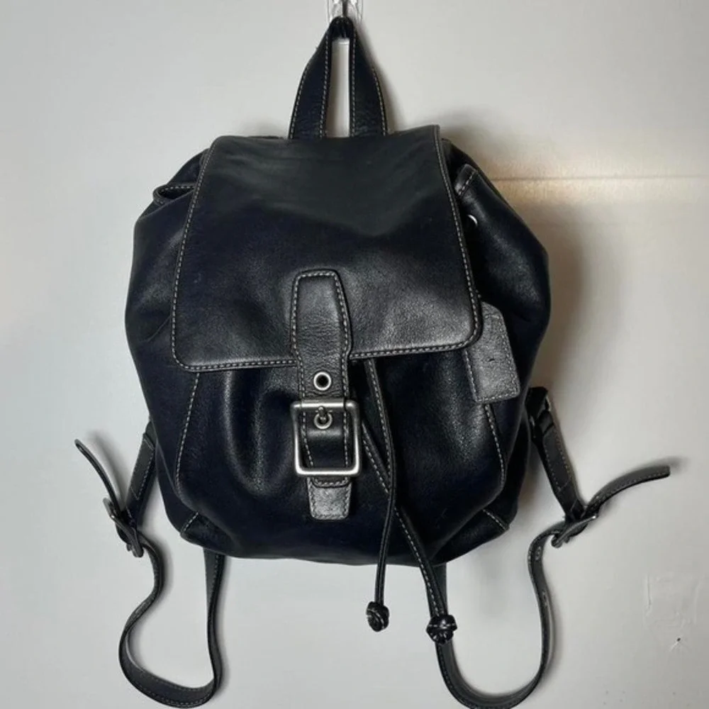 Coach 9569 Vintage Black Leather Drawstring Closure Backpack With Buckle Detail